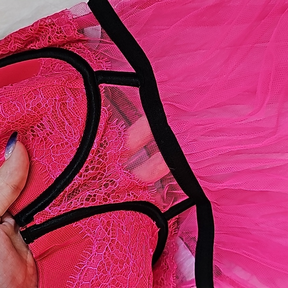 Sexy VS lingerie top - Picture 5 of 9